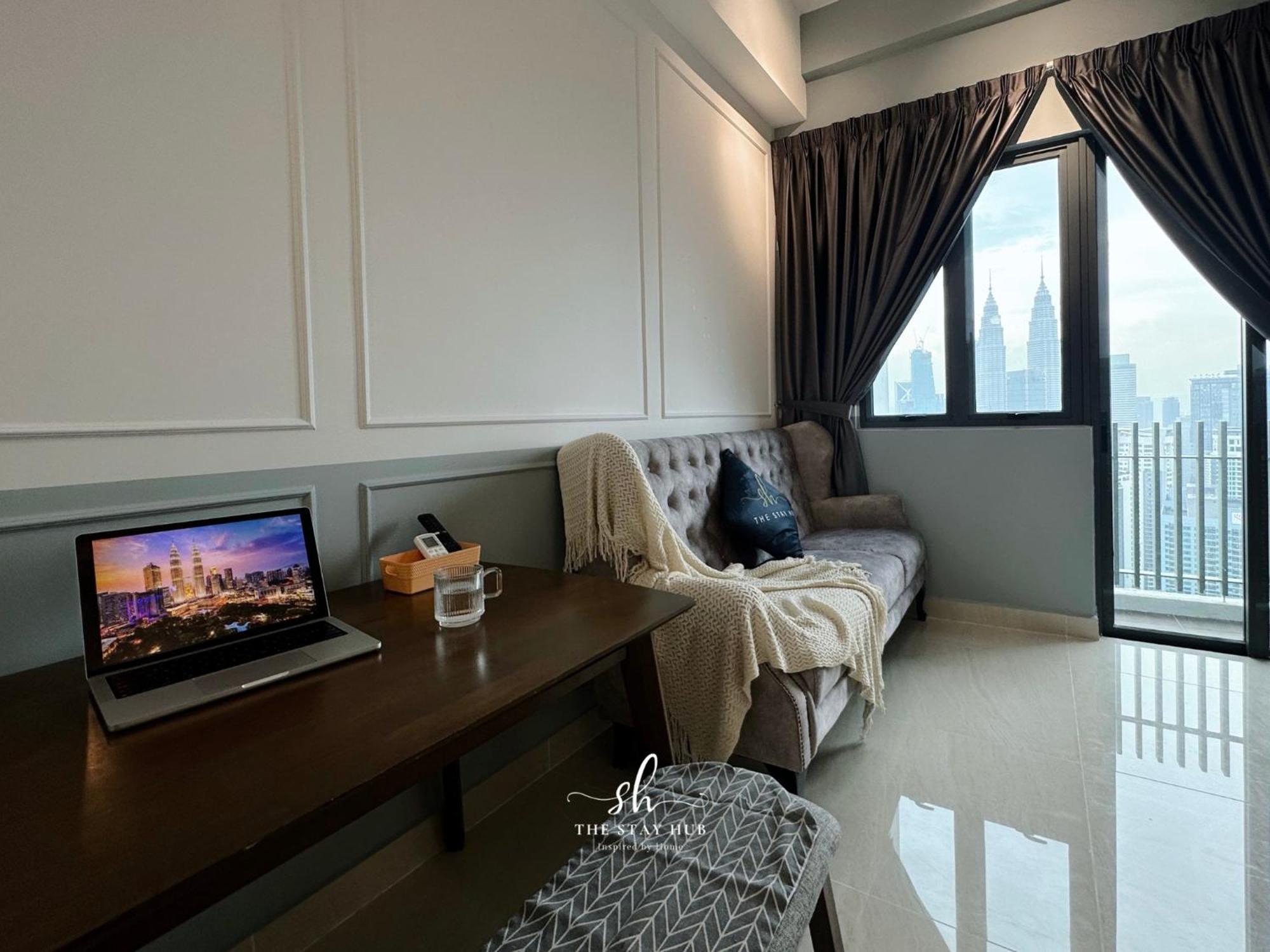 クアラルンプールThe Luxe Klcc View Sky Poolアパートメント エクステリア 写真