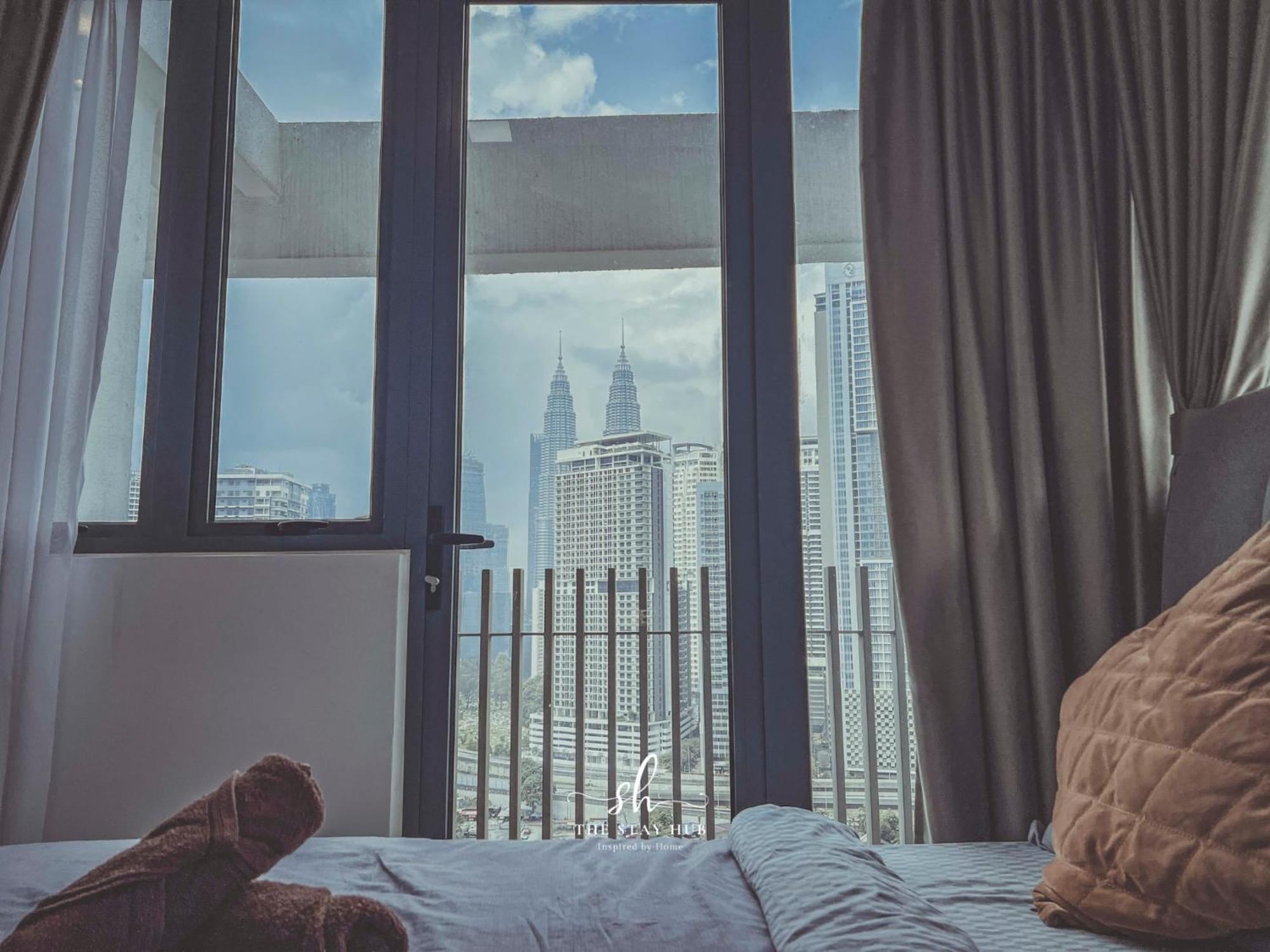 クアラルンプールThe Luxe Klcc View Sky Poolアパートメント エクステリア 写真