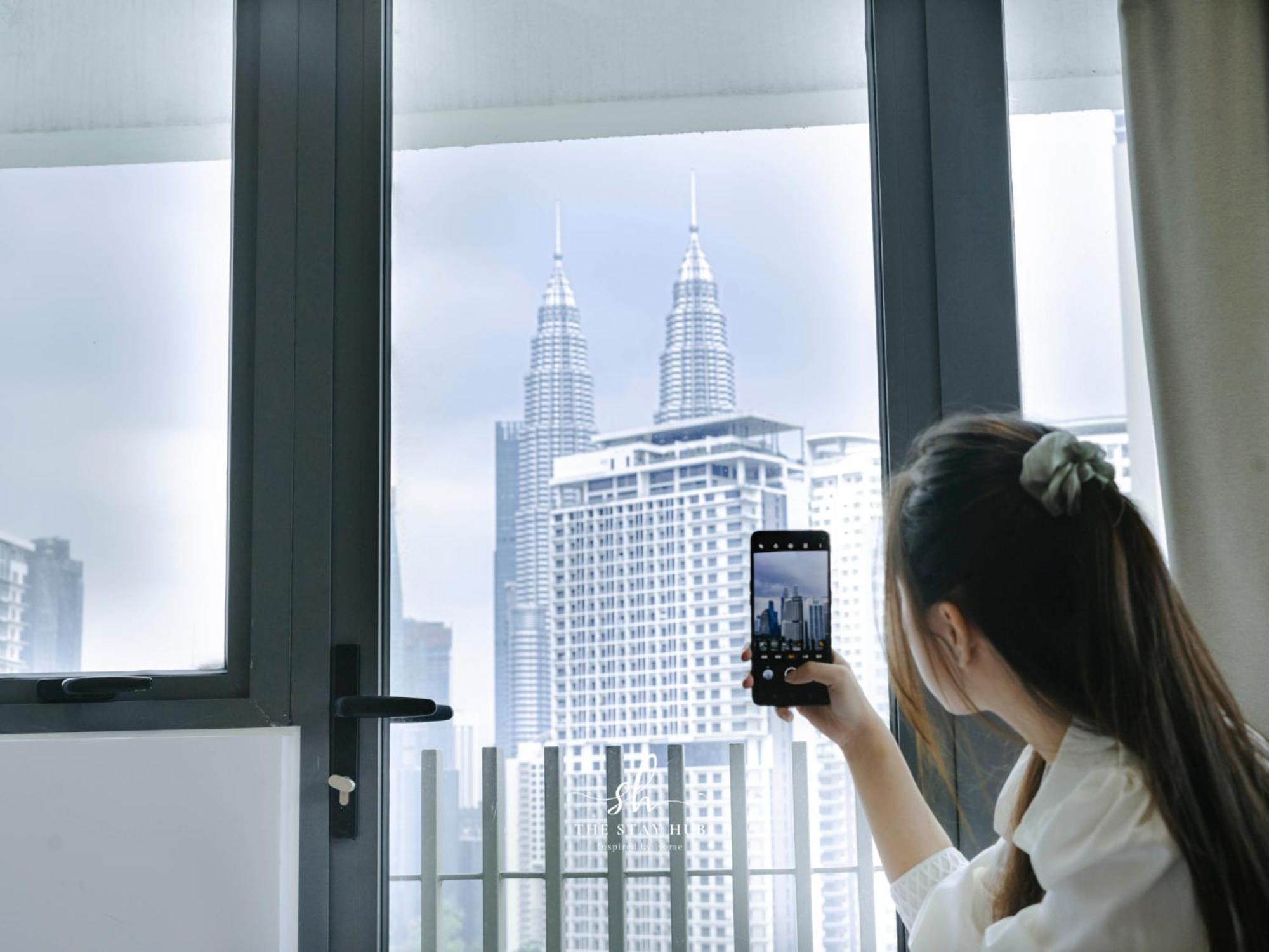 クアラルンプールThe Luxe Klcc View Sky Poolアパートメント エクステリア 写真