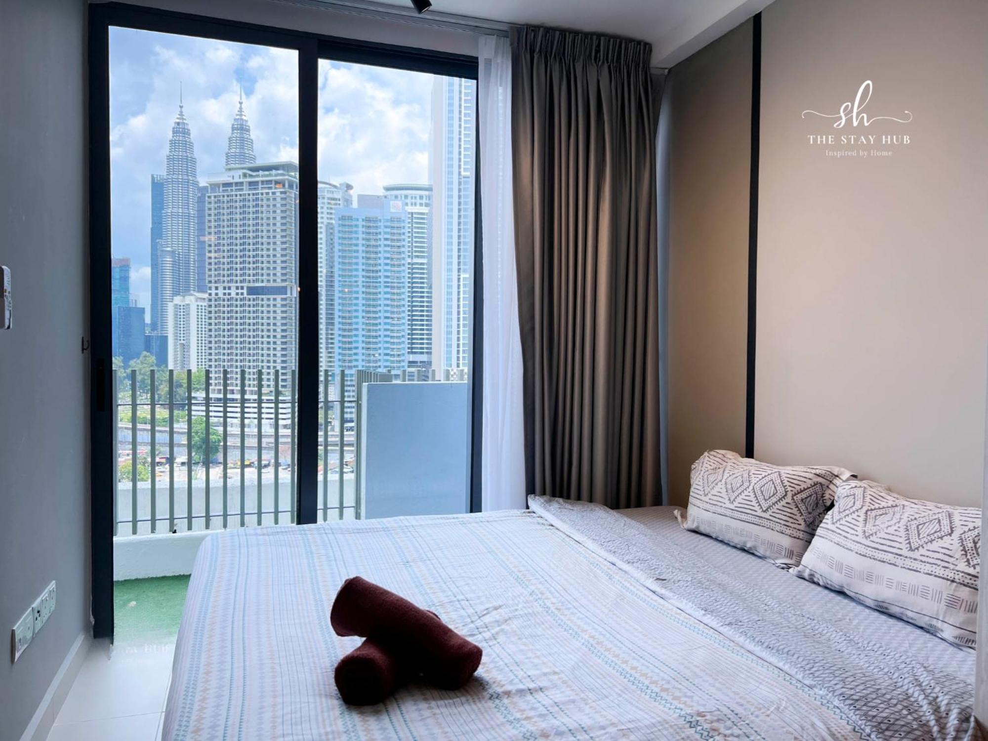 クアラルンプールThe Luxe Klcc View Sky Poolアパートメント エクステリア 写真